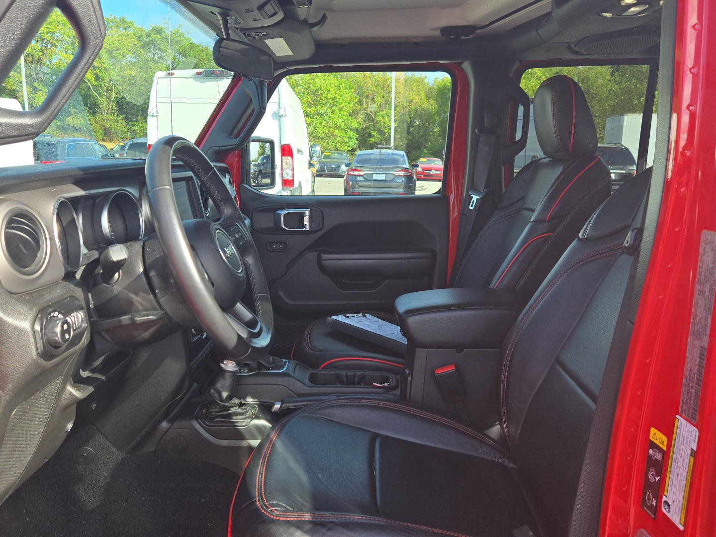 Used 2021 Jeep Gladiator Sport AWD/4WD image 16