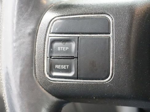 Used 2014 Jeep Compass Latitude w/ Sun/Sound Group image 35