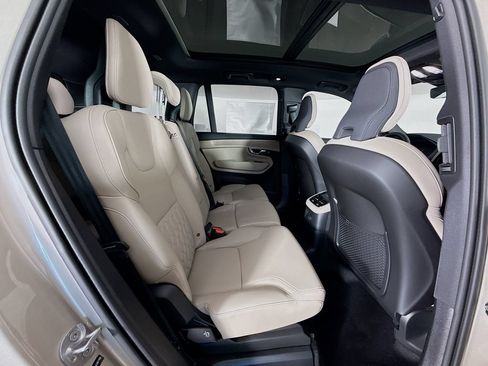 Certified 2026 Volvo XC90 T8 Plus w/ Protection Package Premier AWD/4WD image 30