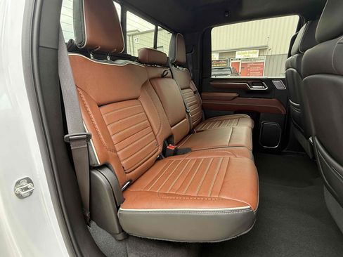 Used 2024 GMC Sierra 2500 Denali Ultimate AWD/4WD image 46