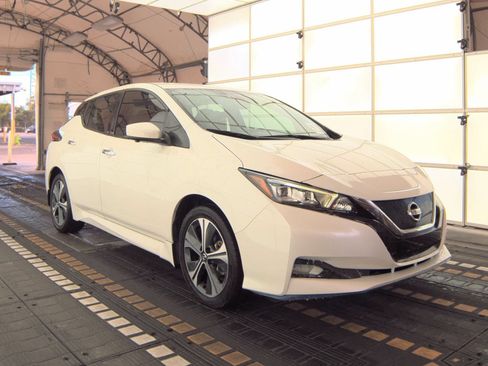 Used 2022 Nissan Leaf SV Plus image 4