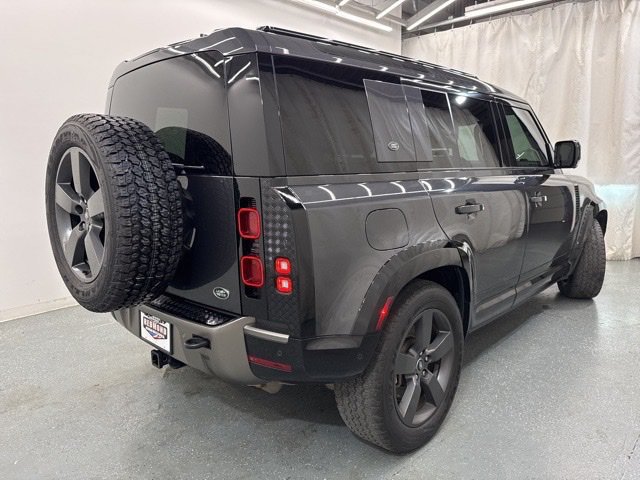 Used 2023 Land Rover Defender 110 X-Dynamic SE AWD/4WD image 7