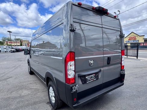 Used 2025 RAM ProMaster 2500 w/ Quick Order Package 22G SLT FWD image 5