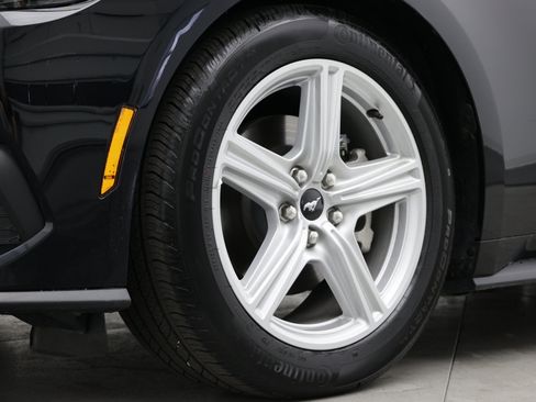 Used 2026 Ford Mustang Premium RWD image 12