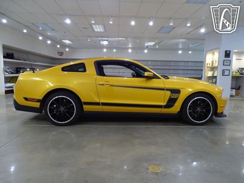 Used 2012 Ford Mustang Boss 302 w/ Boss 302 Accessory Pkg image 18