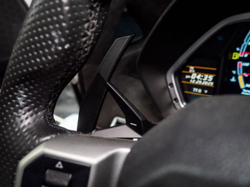 Used 2015 Lamborghini Aventador LP 700-4 image 27