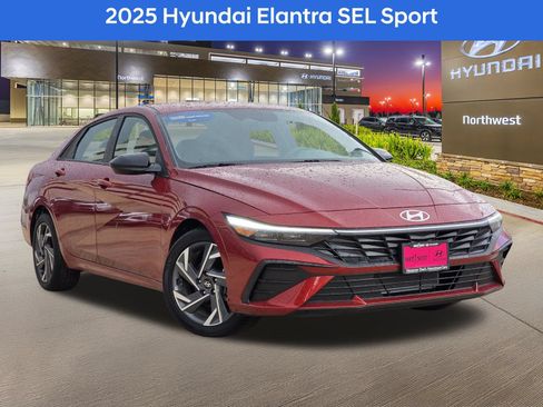 Used 2025 Hyundai Elantra Sport FWD image 1