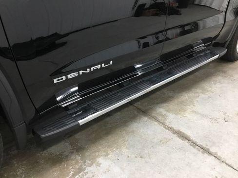 Used 2021 GMC Sierra 1500 Denali w/ Driver Alert Package II AWD/4WD image 6