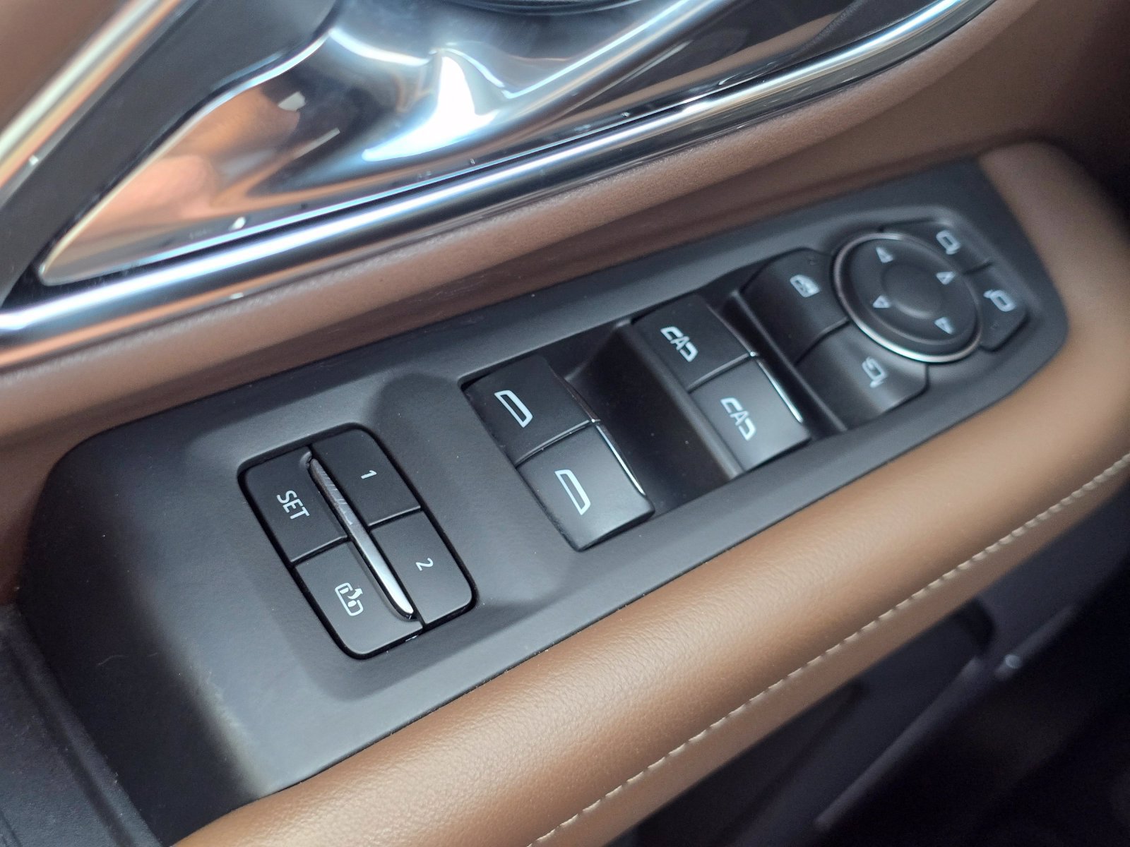 Used 2024 Chevrolet Tahoe High Country w/ Advanced Technology Package AWD/4WD image 30