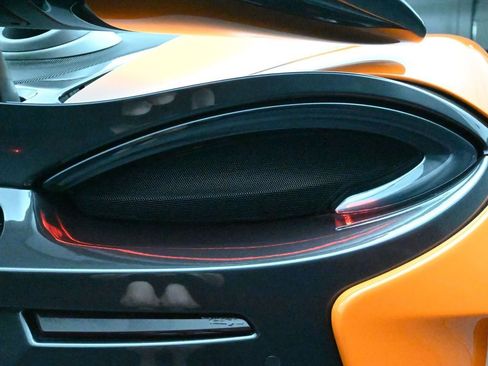 Used 2019 McLaren 600LT RWD image 15