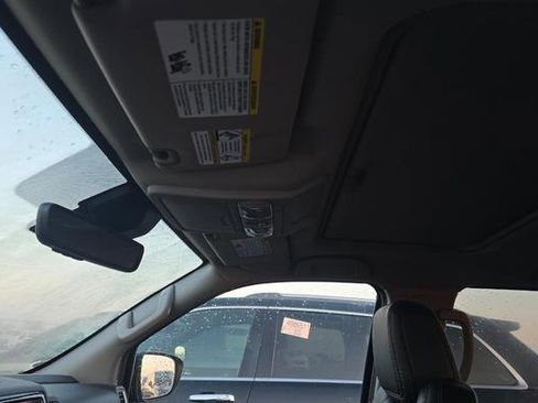 Used 2024 Nissan Frontier SL w/ Technology Package image 10