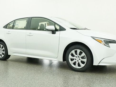 New 2026 Toyota Corolla LE FWD image 28
