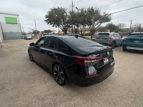 Certified 2025 Honda Civic Sport Touring image 6