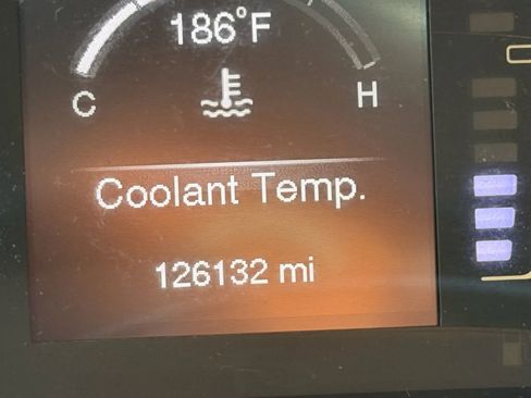Used 2017 Jeep Cherokee Latitude FWD image 11