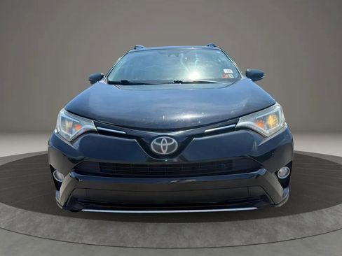 Used 2017 Toyota RAV4 XLE w/ Plus Special Value Package AWD/4WD image 3