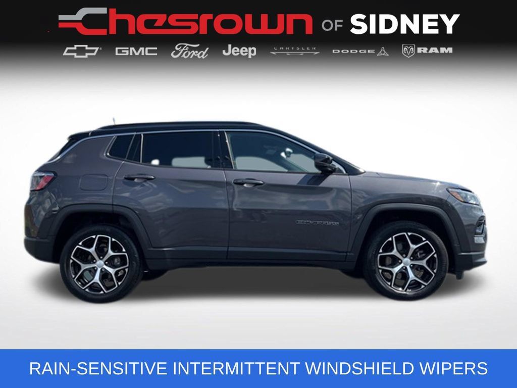 Used 2024 Jeep Compass Limited AWD/4WD image 12