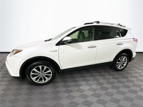 Used 2016 Toyota RAV4 Limited image 4