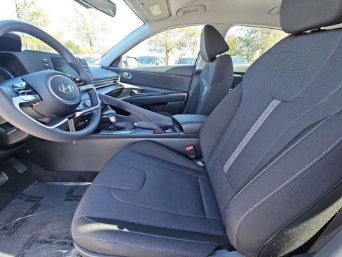 New 2026 Hyundai Elantra SE image 15