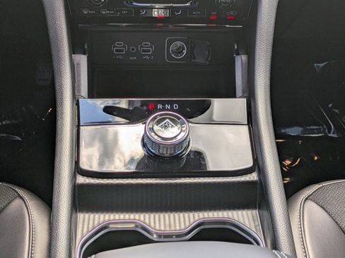 New 2025 Jeep Grand Cherokee Altitude image 17