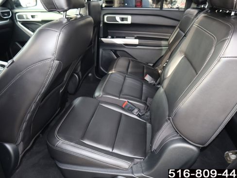Used 2022 Ford Explorer XLT w/ Equipment Group 202A image 19
