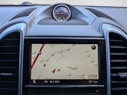 Used 2013 Porsche Cayenne AWD/4WD image 14