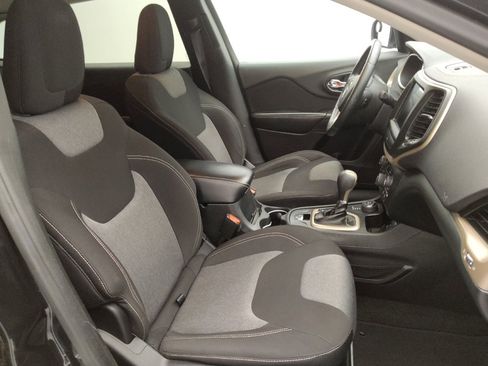 Used 2014 Jeep Cherokee Latitude AWD/4WD image 21