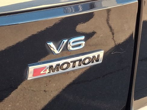 Used 2019 Volkswagen Atlas SE w/ Panoramic Sunroof Package image 34