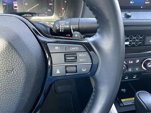 Used 2023 Honda Accord Touring image 17