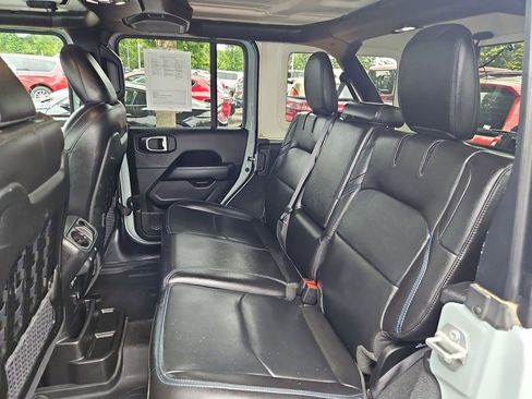 Used 2023 Jeep Wrangler Unlimited Rubicon 4xe AWD/4WD image 14