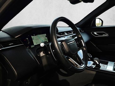 Used 2021 Land Rover Range Rover Velar R-Dynamic S image 9