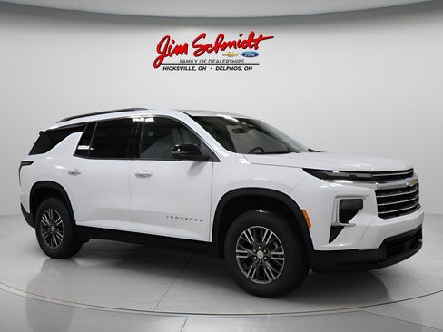 New 2026 Chevrolet Traverse LT w/ Driver Confidence Package image 1