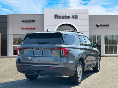 Used 2026 Ford Explorer Active AWD/4WD image 5