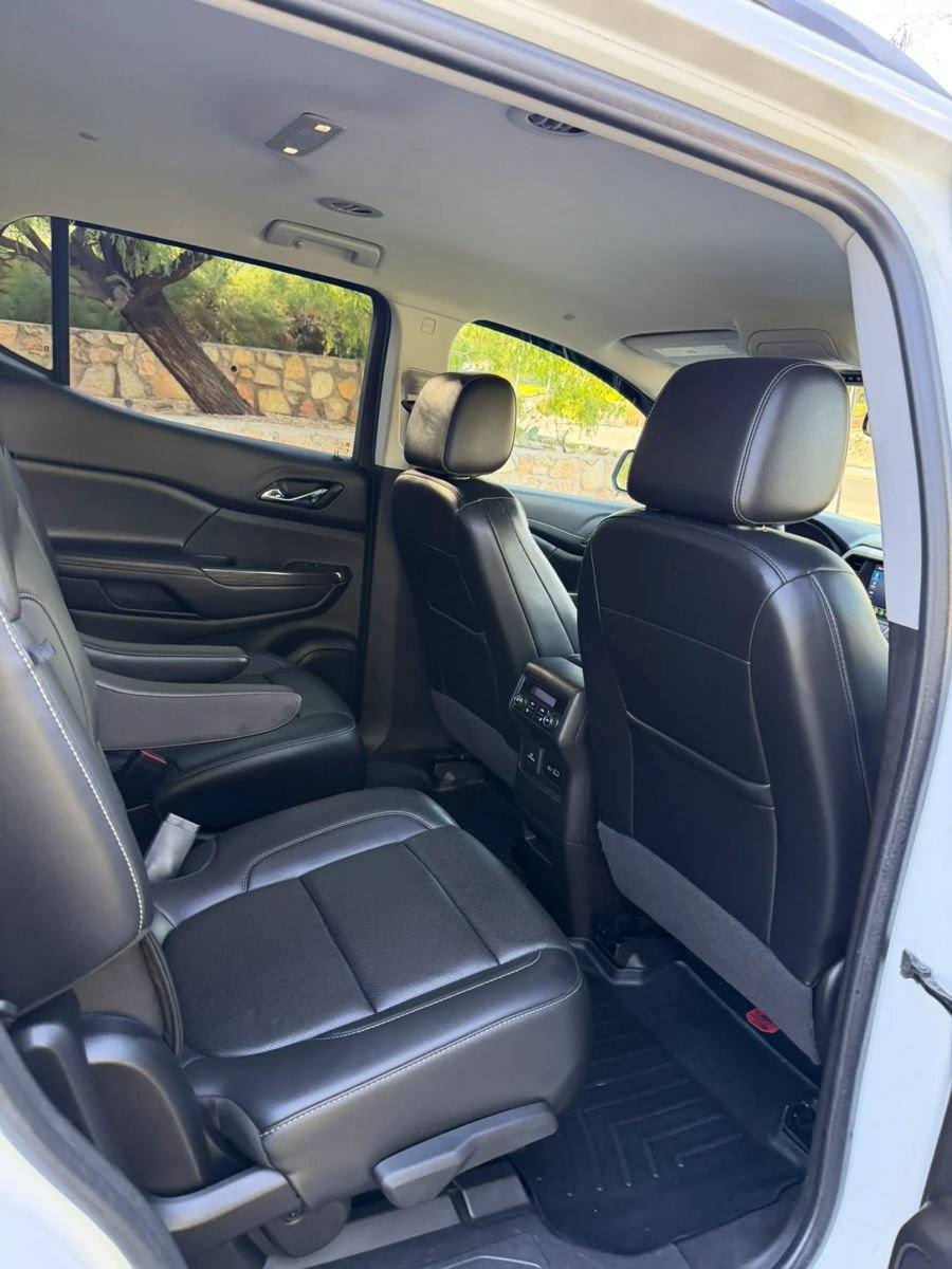 Used 2022 GMC Acadia SLT w/ Elevation Edition AWD/4WD image 12