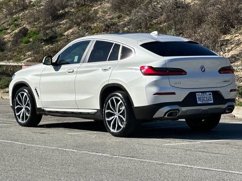 Certified 2023 BMW X4 xDrive30i w/ Premium Package image 7