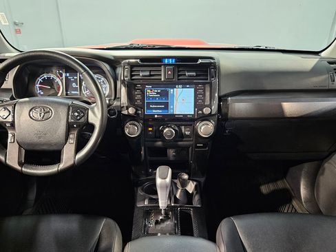 Used 2022 Toyota 4Runner TRD Off-Road Premium image 10