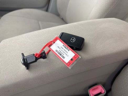 Used 2009 Toyota Prius FWD image 29