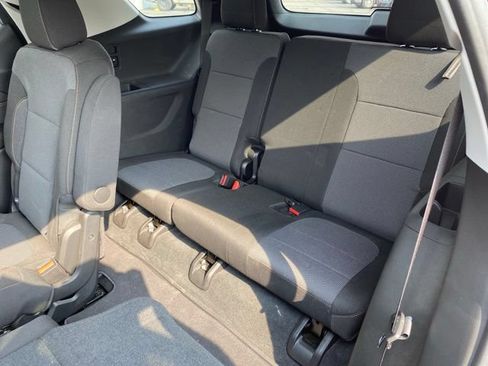 Used 2019 Chevrolet Traverse LT AWD/4WD image 6