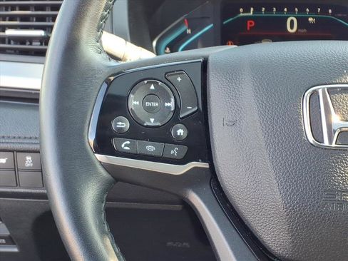 Used 2024 Honda Odyssey Touring image 16