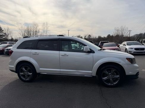 Used 2015 Dodge Journey Crossroad w/ Flexible Seating Group image 6