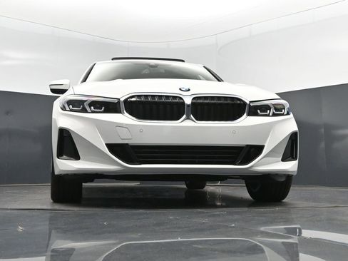 New 2026 BMW 330i Sedan w/ Premium Package image 45