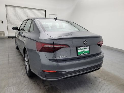 Used 2024 Volkswagen Jetta SE image 6