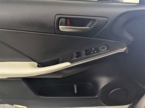 Used 2021 Lexus IS 350 F Sport image 33