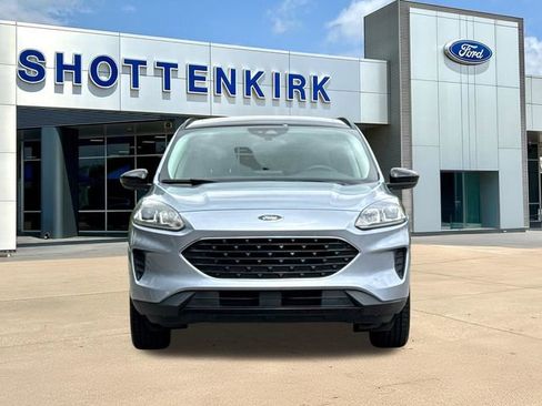 Used 2022 Ford Escape SE w/ SE Sport Appearance Package AWD/4WD image 2