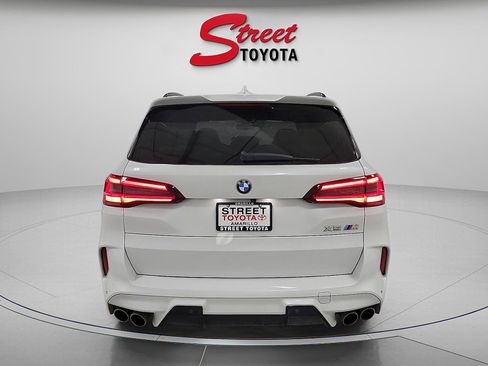Used 2022 BMW X5 M w/ Executive Package image 3