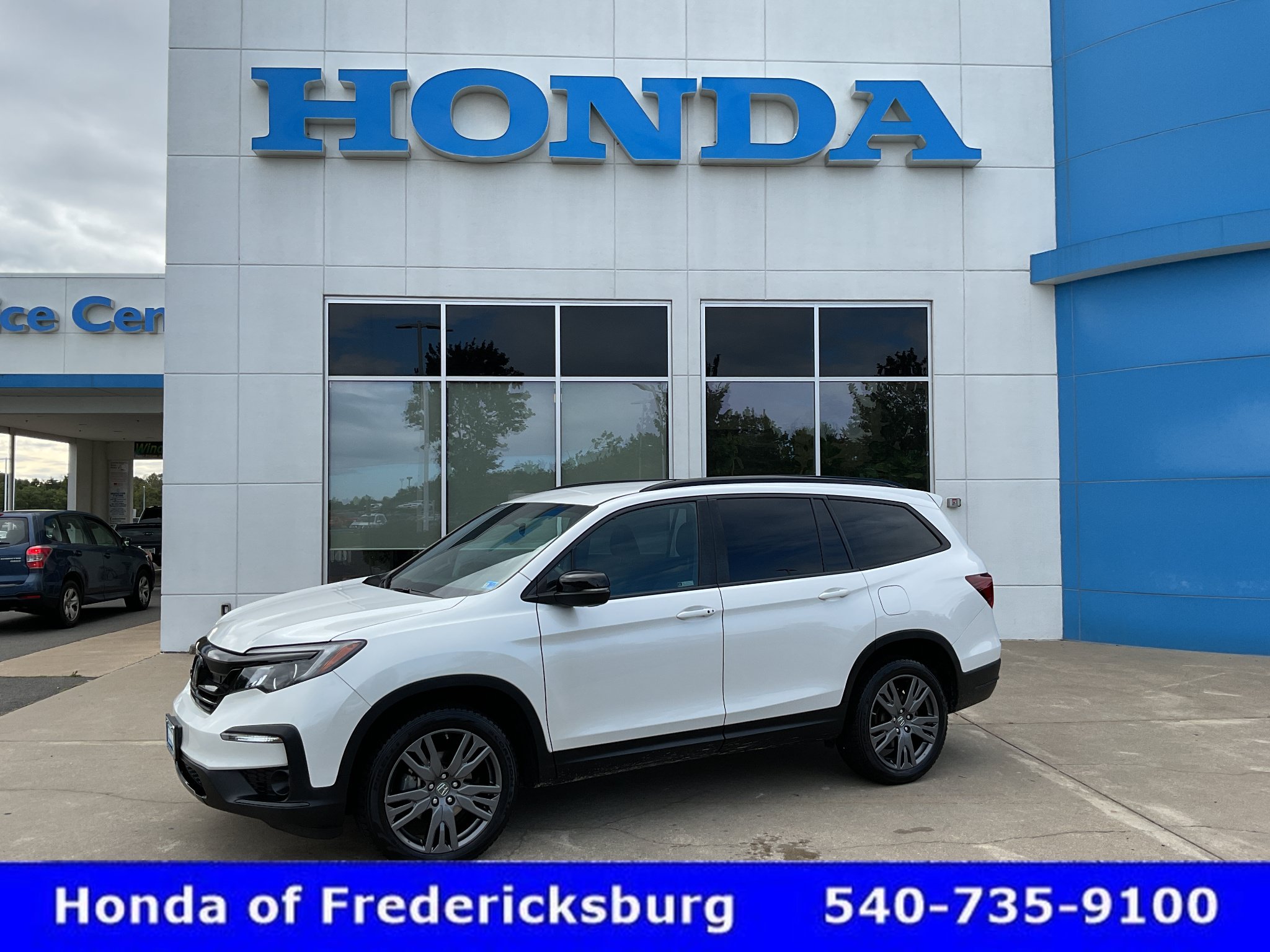 Certified 2022 Honda Pilot Sport image 1