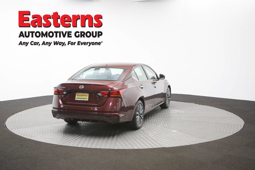 Used 2025 Nissan Altima 2.5 SV FWD image 37