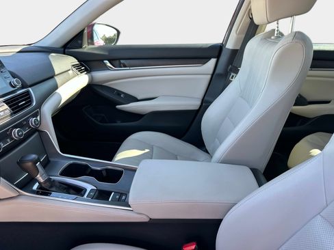 Used 2018 Honda Accord EX-L image 18