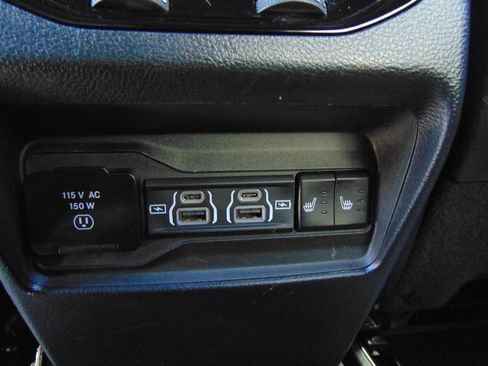 Used 2024 Jeep Grand Cherokee Limited 4xe image 17