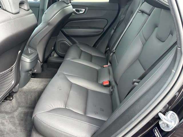 Used 2024 Volvo XC60 B5 Plus w/ Protection Package Premier AWD/4WD image 15
