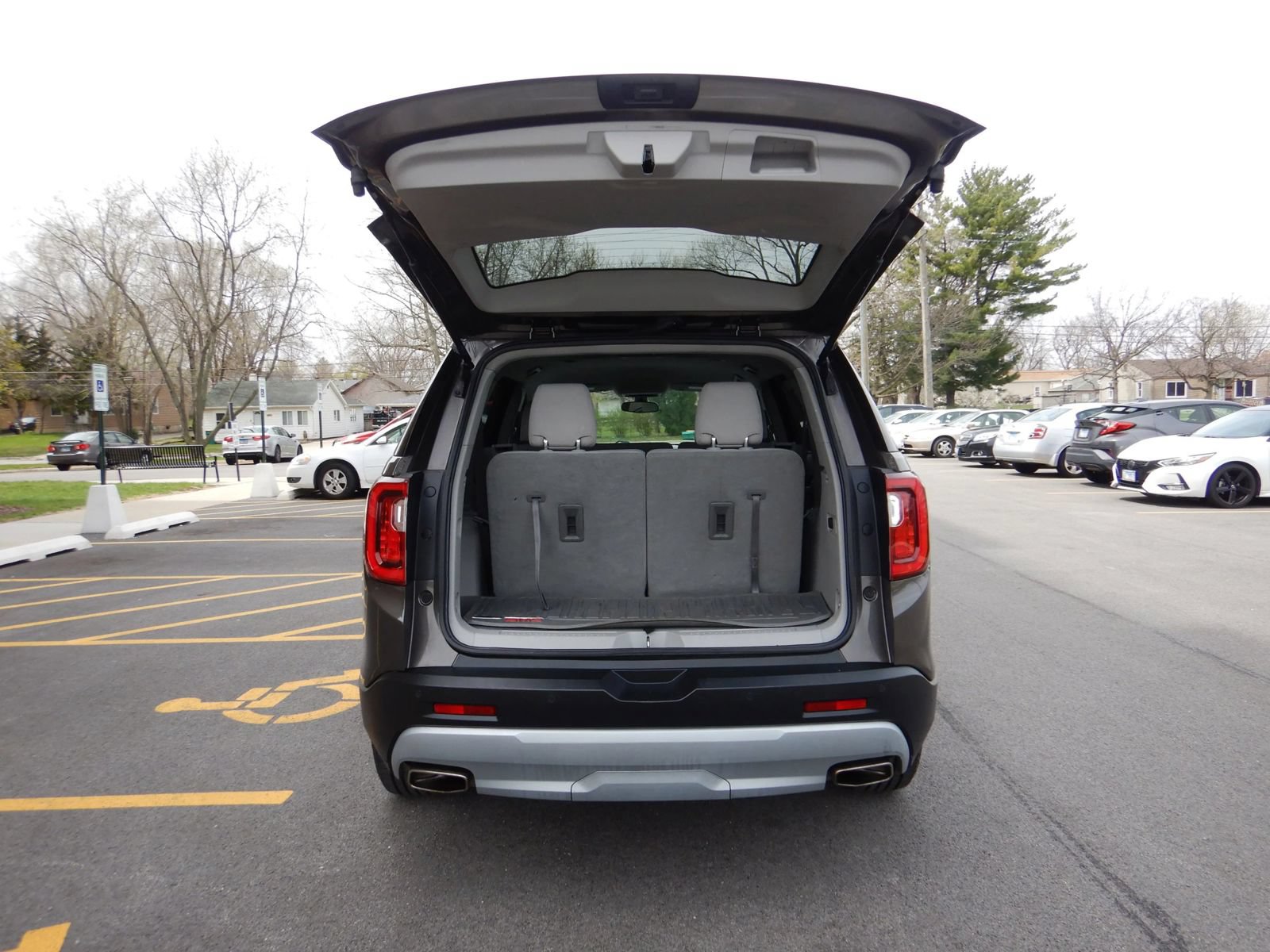 Used 2020 GMC Acadia SLE AWD/4WD image 27